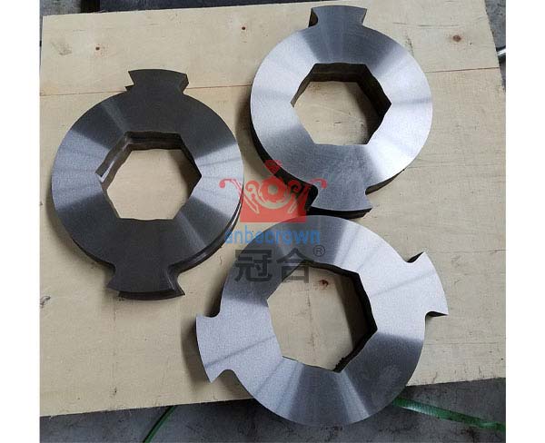 工業(yè)固廢撕碎機生產(chǎn)中的安全防護(hù)出了問題怎么辦？