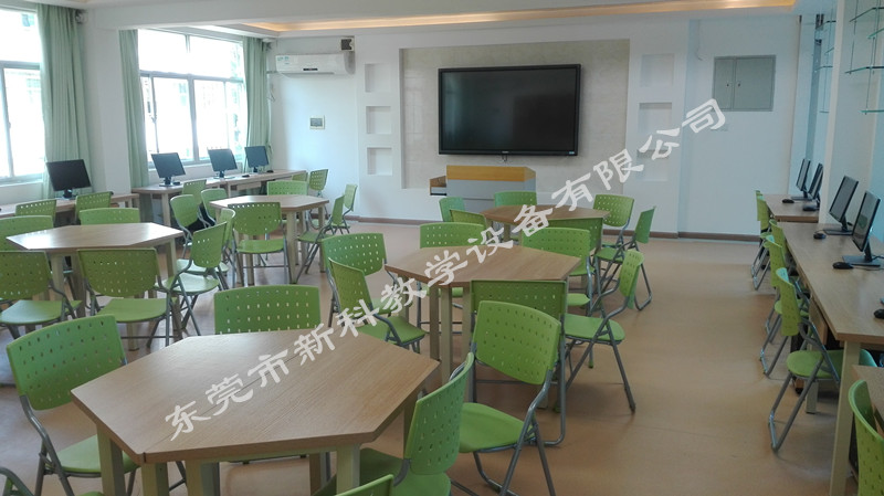 <a href='http://m.jim4jesus.com' target='1' style='font-size:14px; font-weight:bold; color:#0080ff;'>創客實驗室</a>