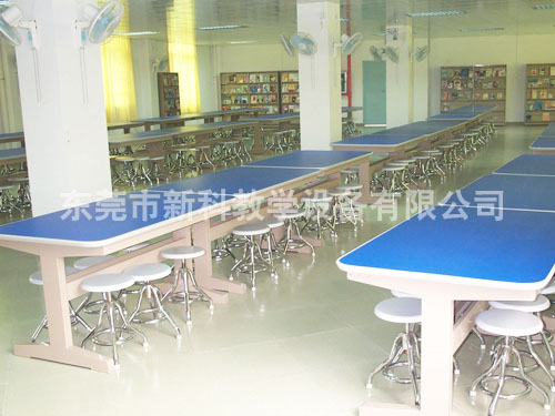 <a href='http://m.jim4jesus.com/chanpin/110-1.html' target='1' style='font-size:18px; font-weight:bold; color:#000000;'>圖書閱覽室</a>8