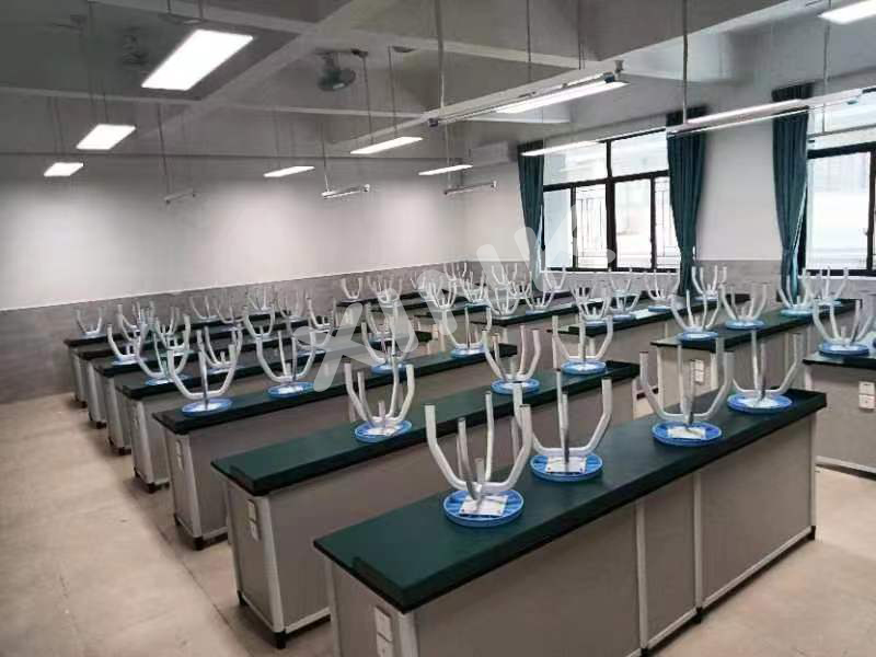 <a href='http://m.jim4jesus.com/' target='1' style='font-size:14px; font-weight:bold; color:#0080ff;'>物理實驗室</a>