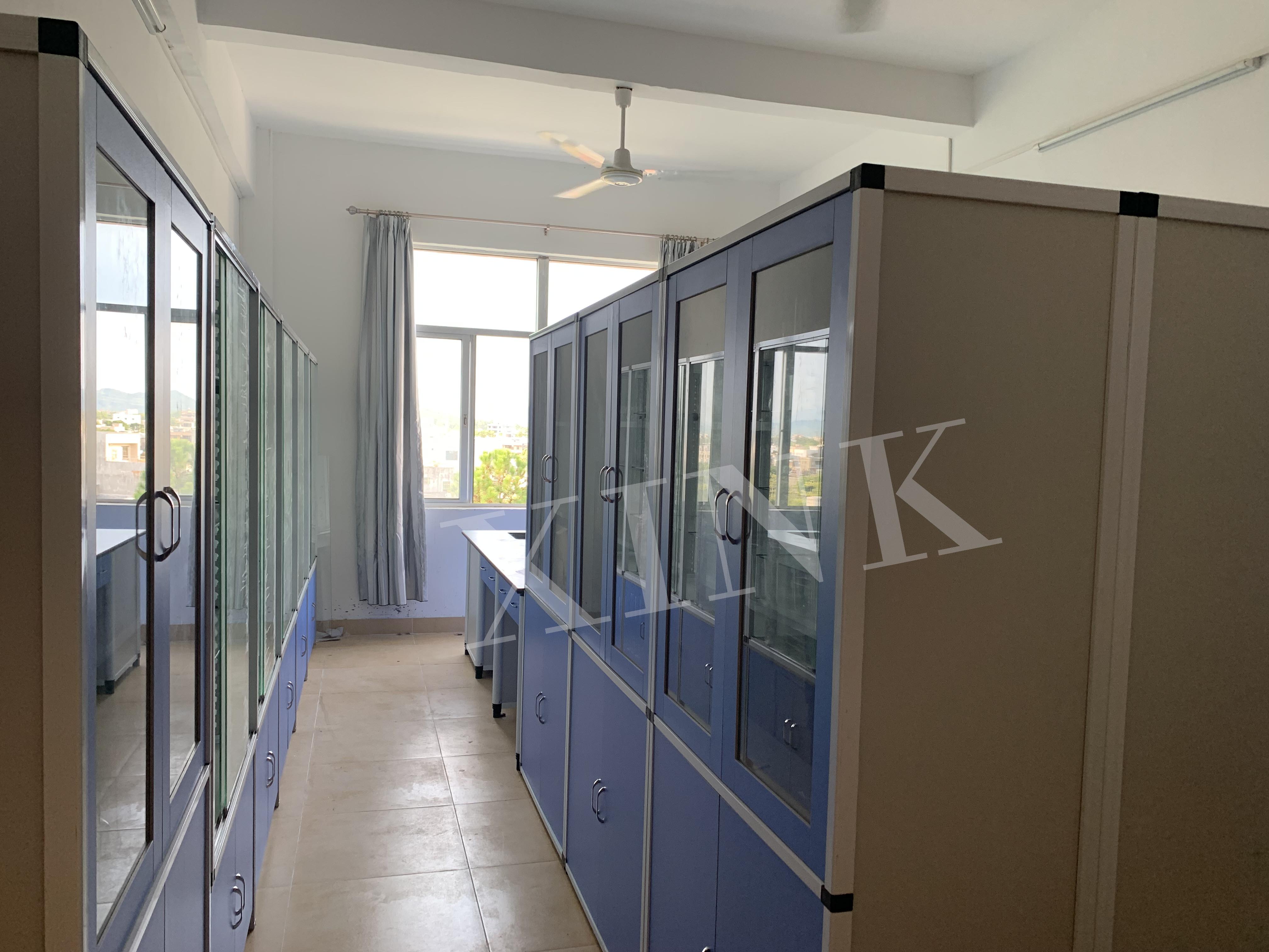 <a href='http://m.jim4jesus.com/products/70-1.html' target='1' style='font-size:18px; font-weight:bold; color:#000000;'>藥品柜</a>