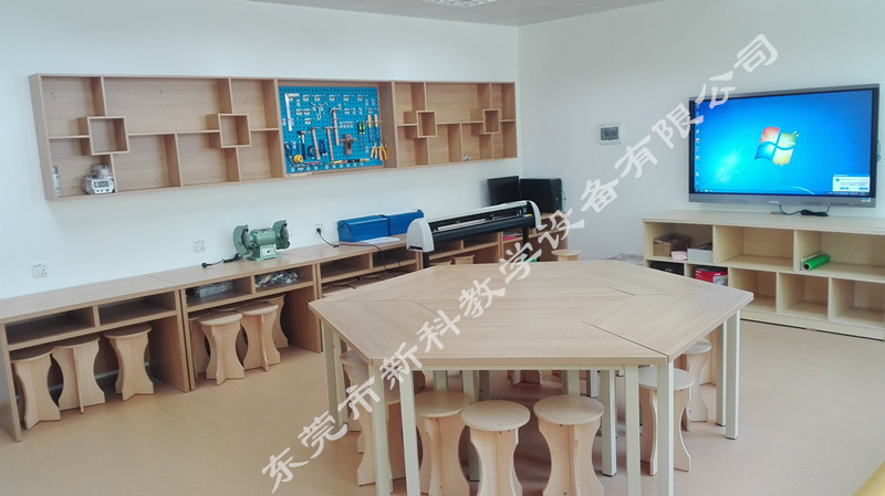 <a href='http://m.jim4jesus.com' target='1' style='font-size:14px; font-weight:bold; color:#0080ff;'>創客實驗室</a>