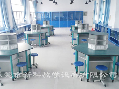 <a href='http://m.jim4jesus.com/chanpin/60-1.html' target='1' style='font-size:18px; font-weight:bold; color:#000000;'>機器人功能室</a>3